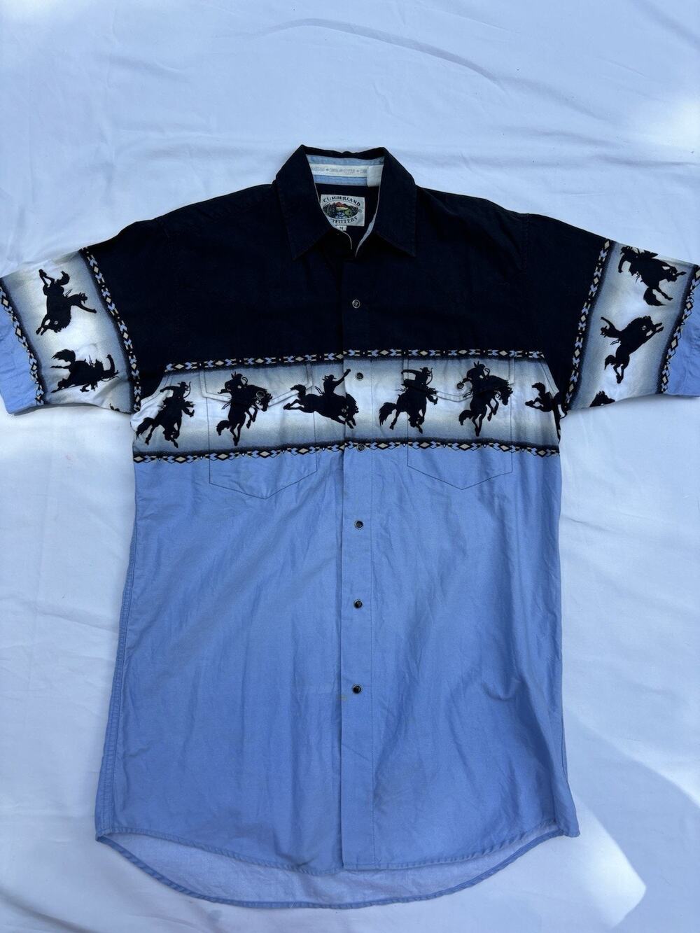 Vintage Cumberland Western Short Sleeve Snap Button Aztec Cowboys horses